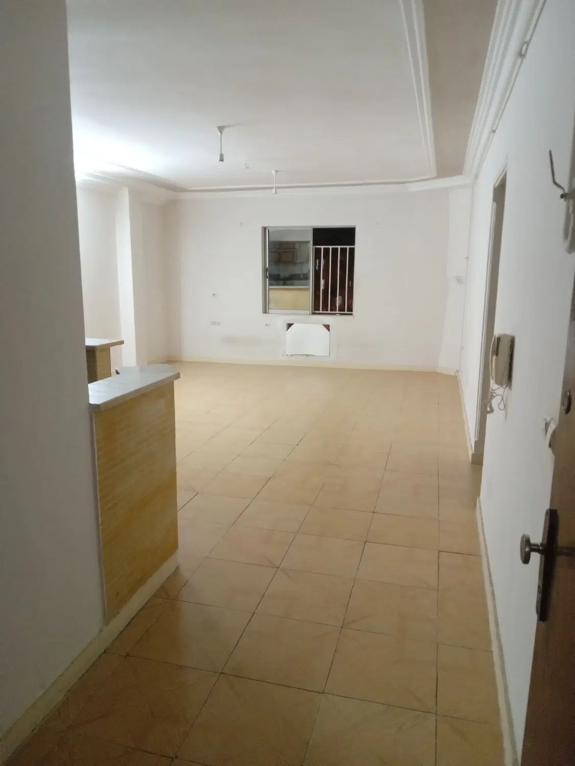 خانه آپارتمان مطهری طبقه ۳ با پارکینگ رهن اجاره