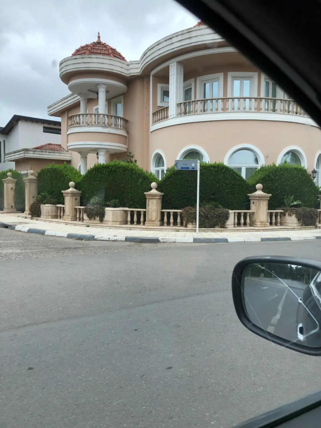اجاره ویلایی حیاط دار  در گلها