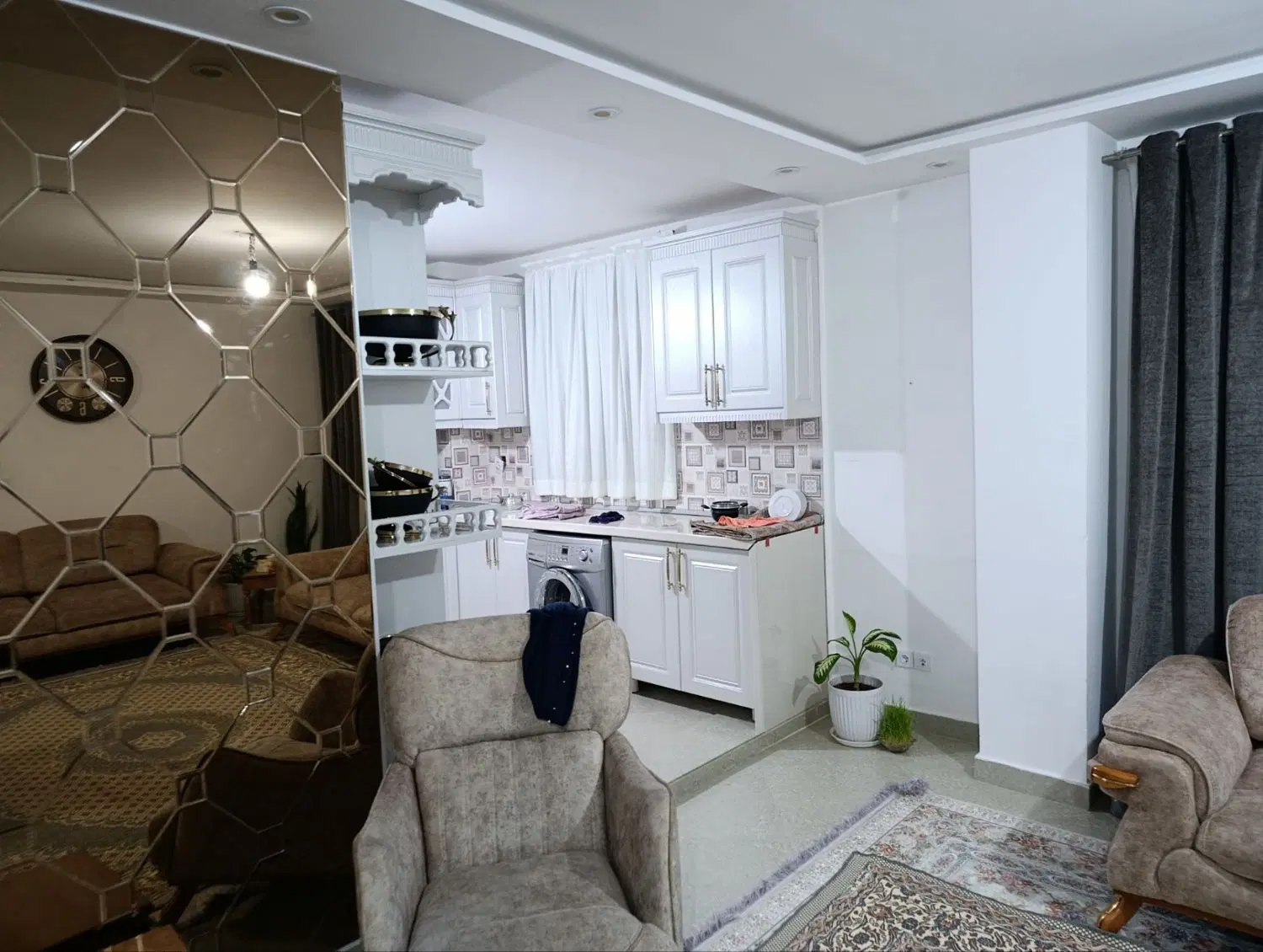 آپارتمان فروشی ۹۴ متری شهرک مدنی فاز یک