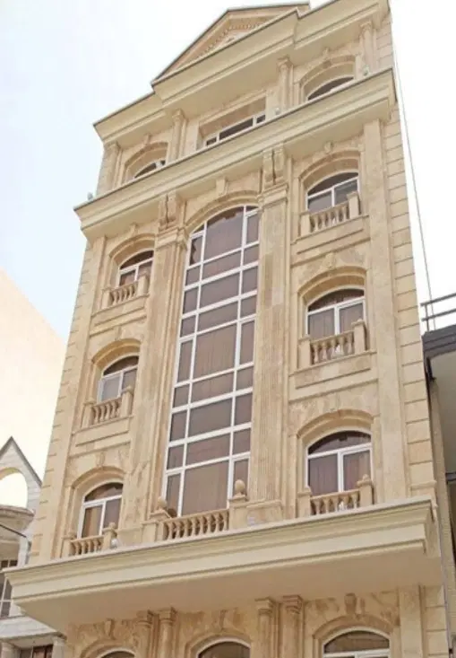 آپارتمان بر روی نصر غربی