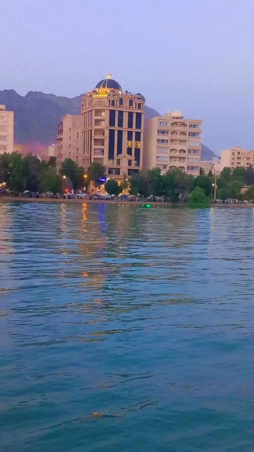 مجتمع کاج_۱۱۵ متری_پارکینگ دار