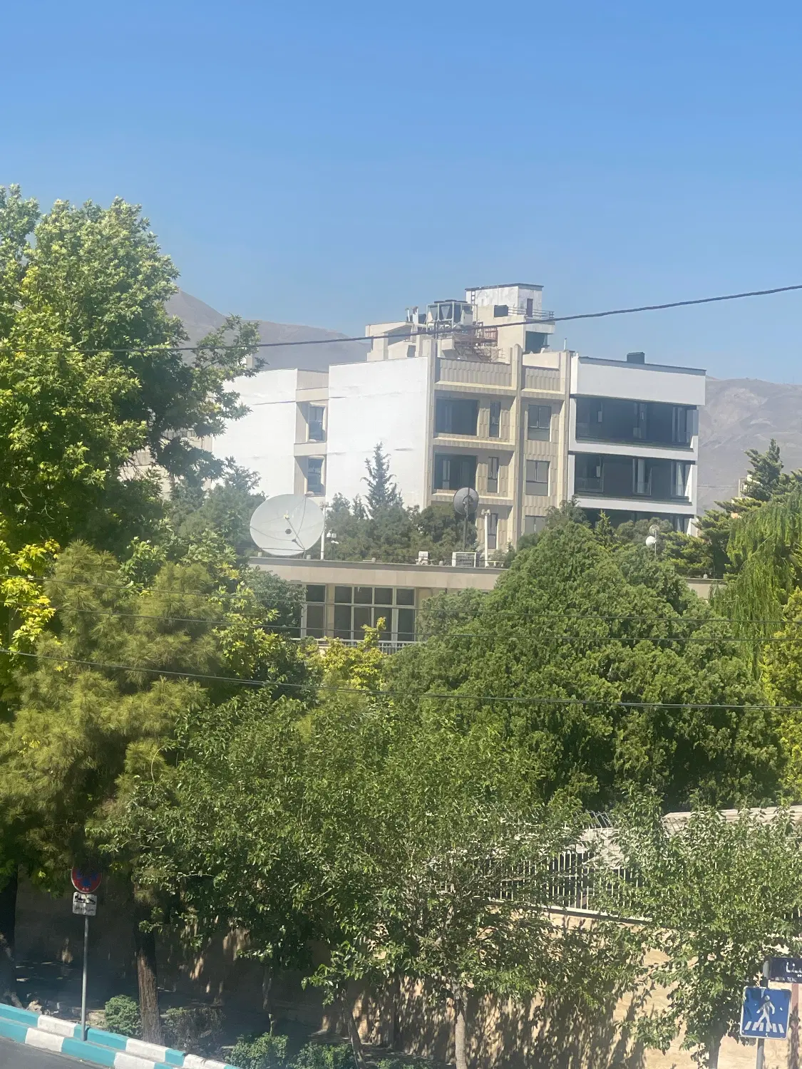 کلنگی جردن مستغلات دارای ۸ واحد