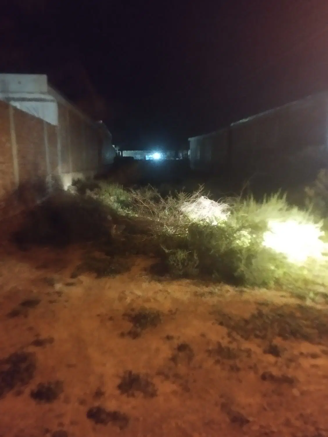 زمین 320 متری حیدر آباد خصیلی روبرو مدرسه