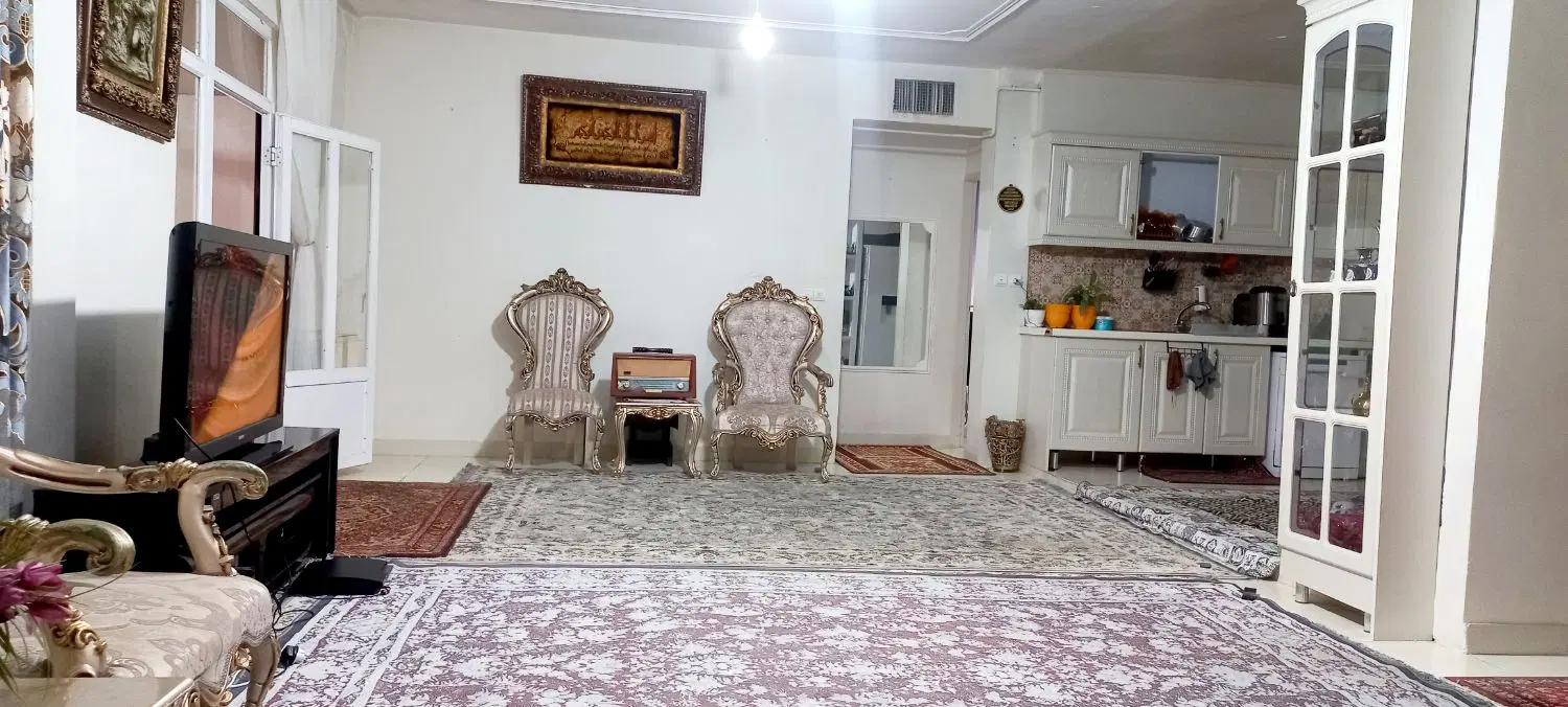 اجاره ۱۱۰متر الهیه شهرک دادگستری پشت پمپ بنزین