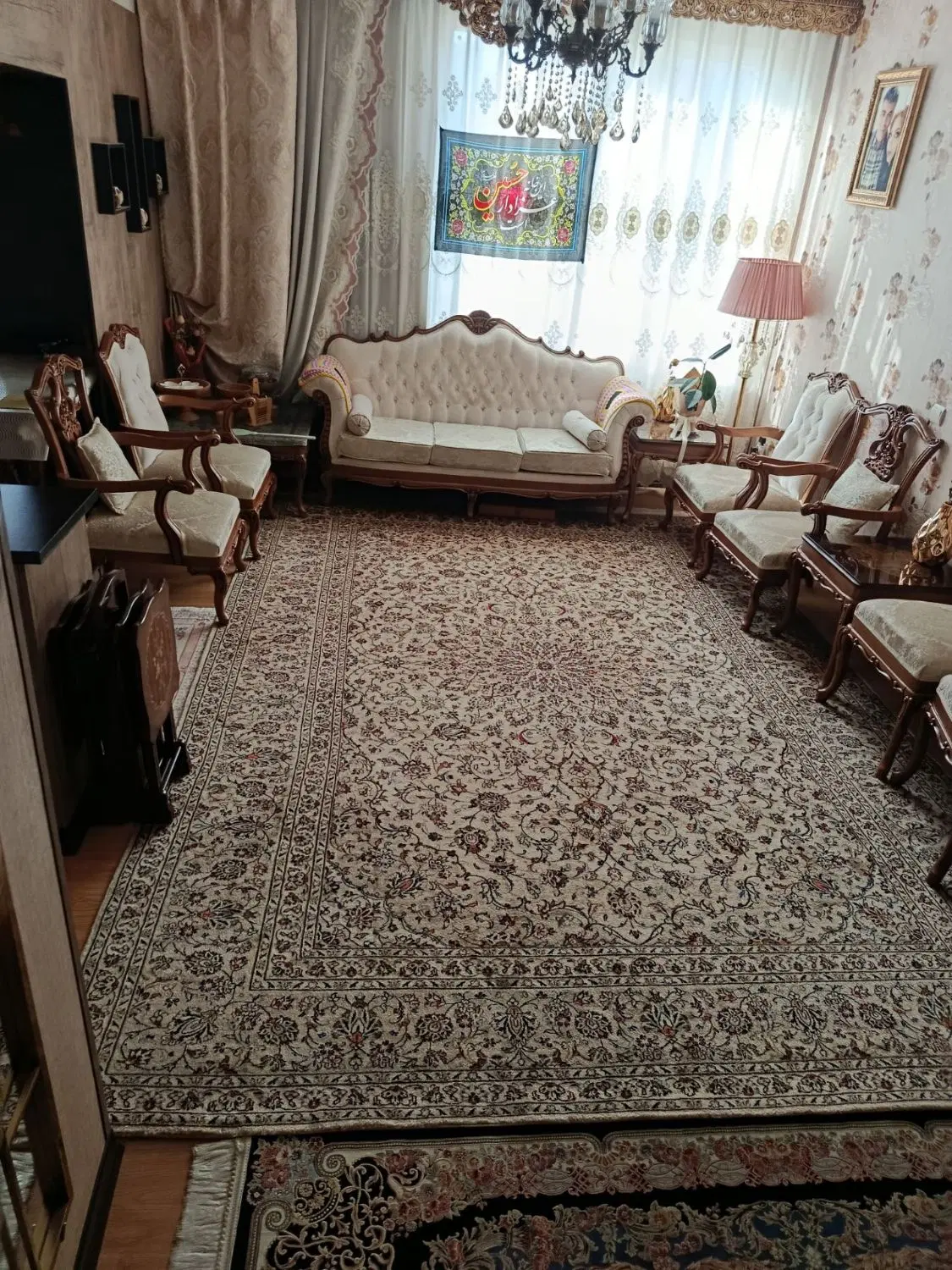 آپارتمان دوخوابه در گلستان