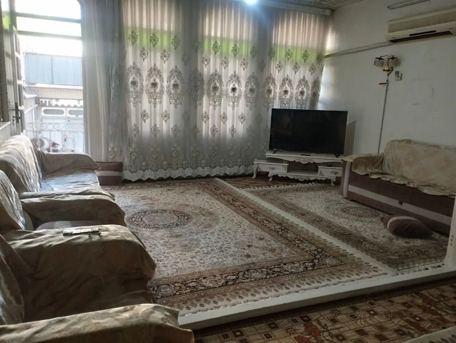 ۱۶۰ مترمربع خانه مسکونی