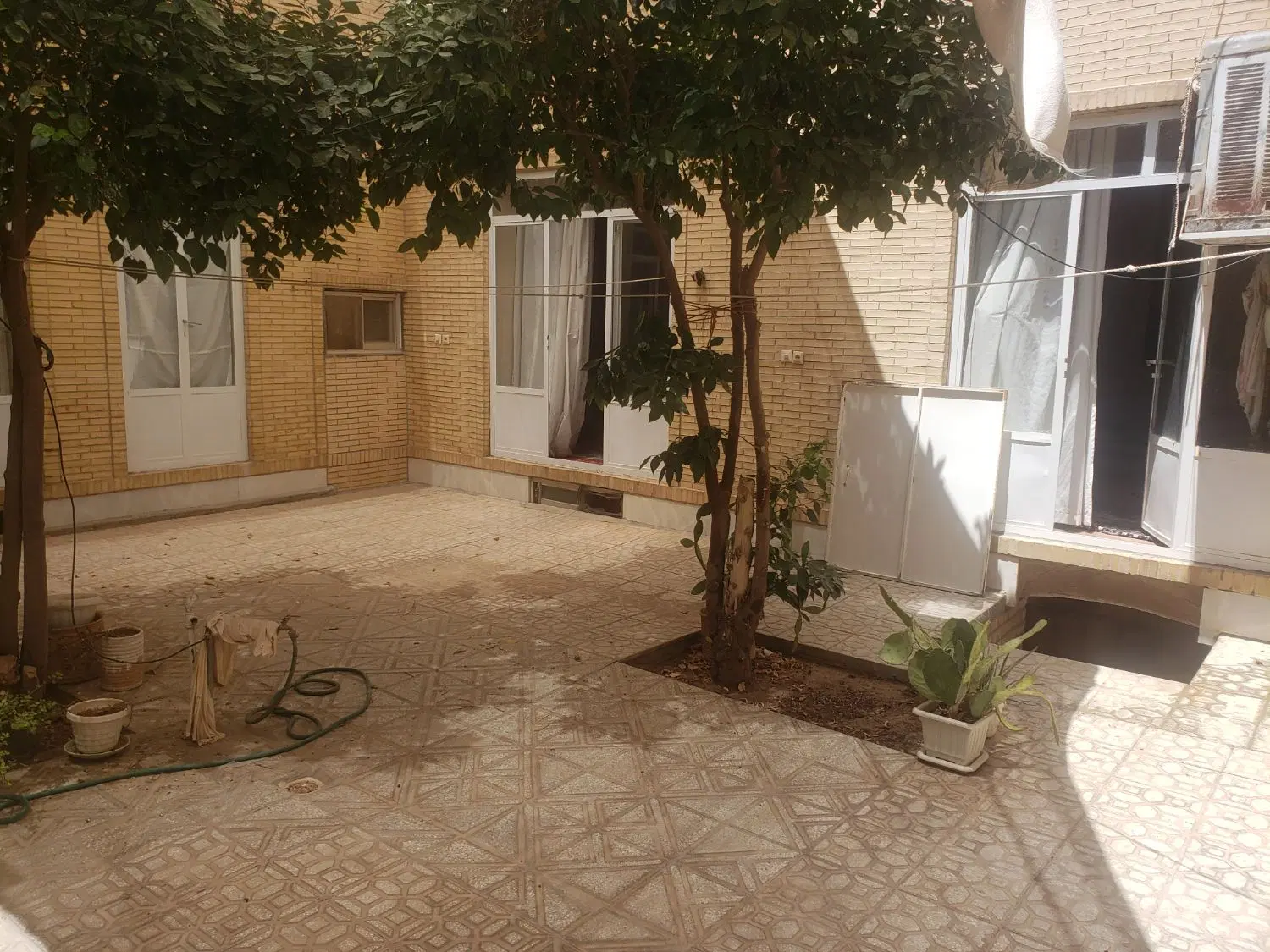 ویلایی ۱۸۰ متری بازسازی شده در محله شش بادگیری