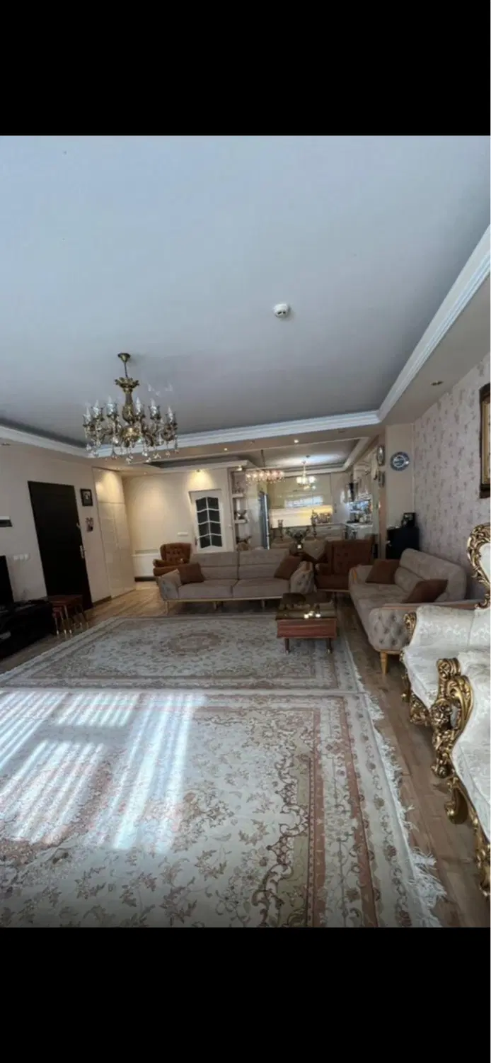 پرواز  سه خواب نزدیک فلکه اصلی