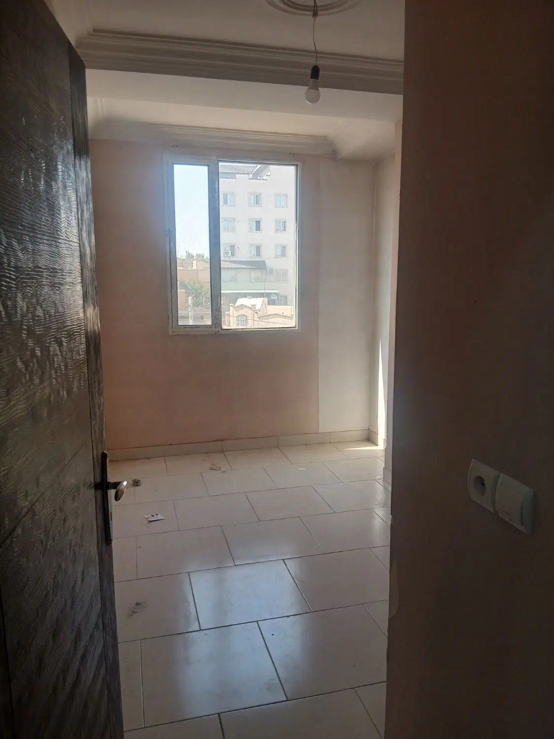 واحد۸۵متری شهرک شهرداری یکم شرغی