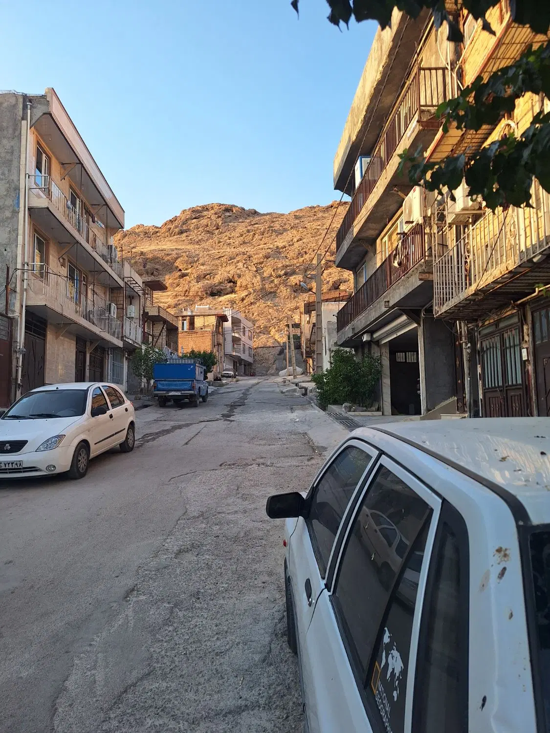 خانه سه طبقه