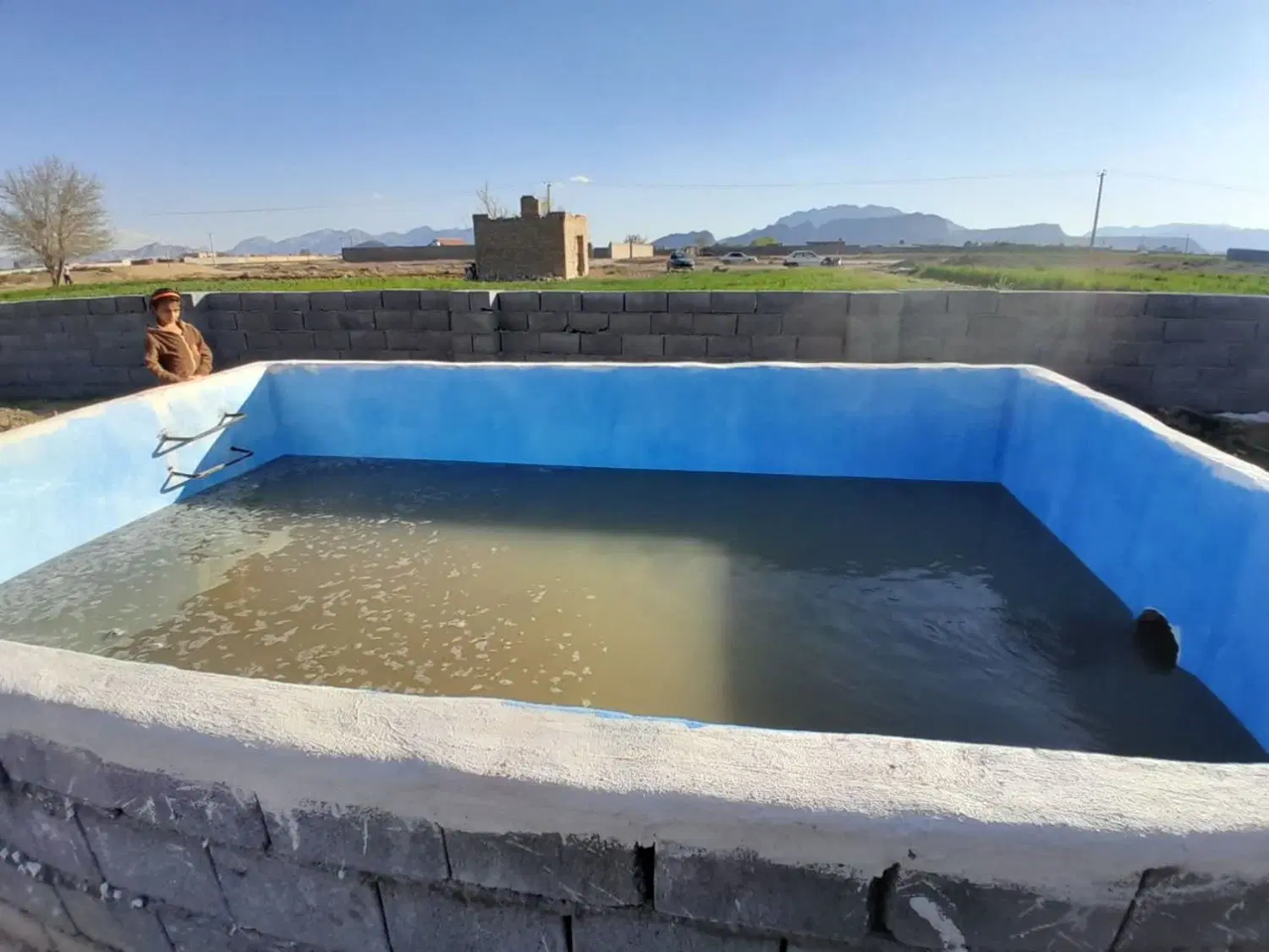 زمین باغی چهار دیواری استخر دار