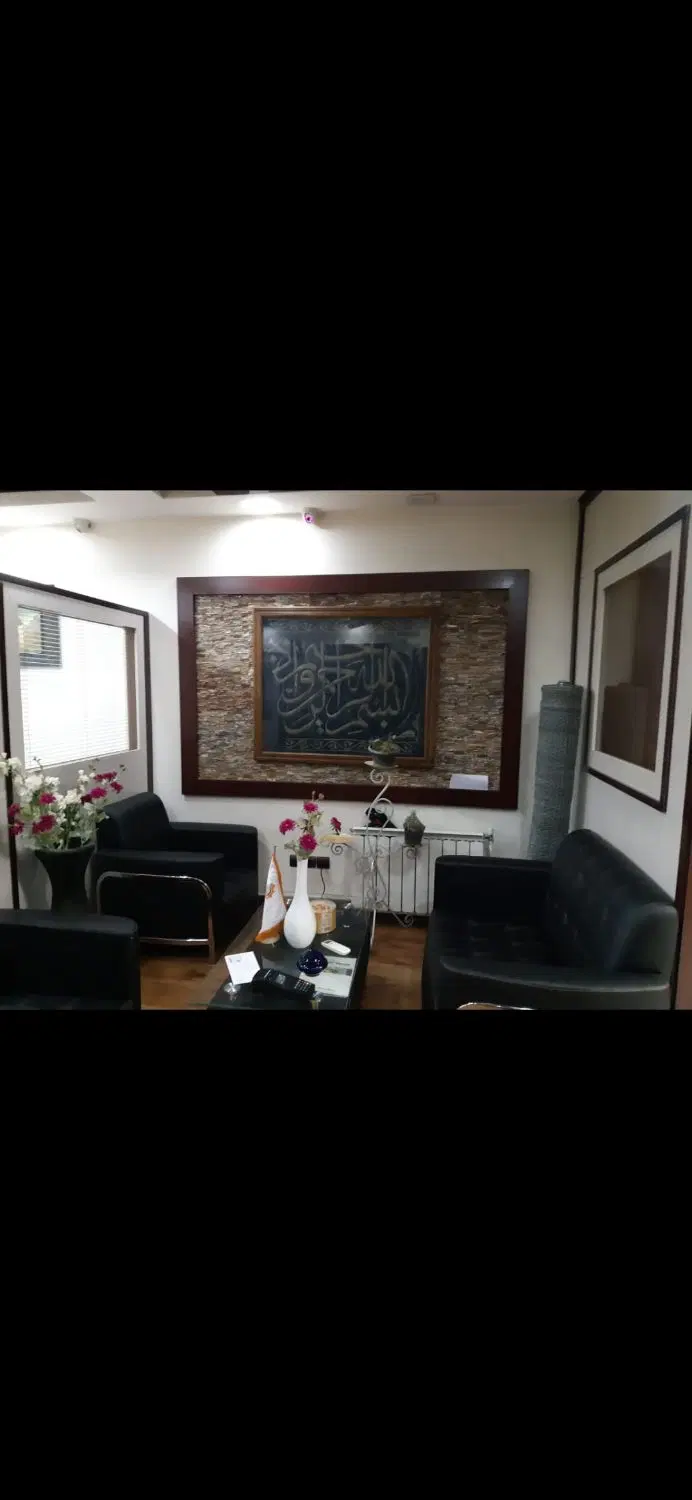 واحد اداری 98 متر صادقیه