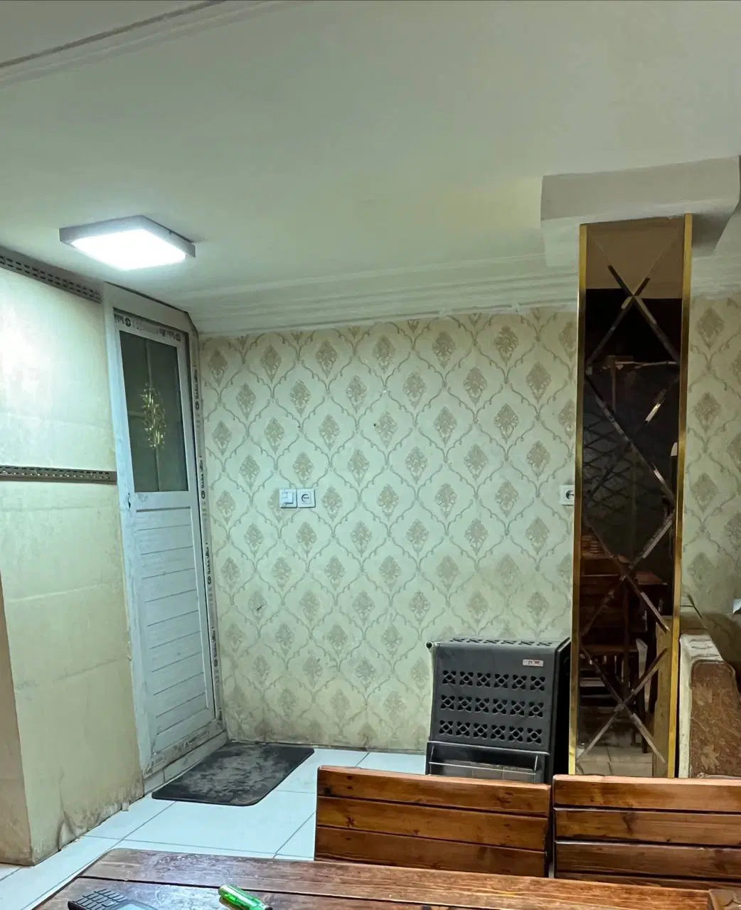 اجاره دو دهنه مغازه در قلب شهر