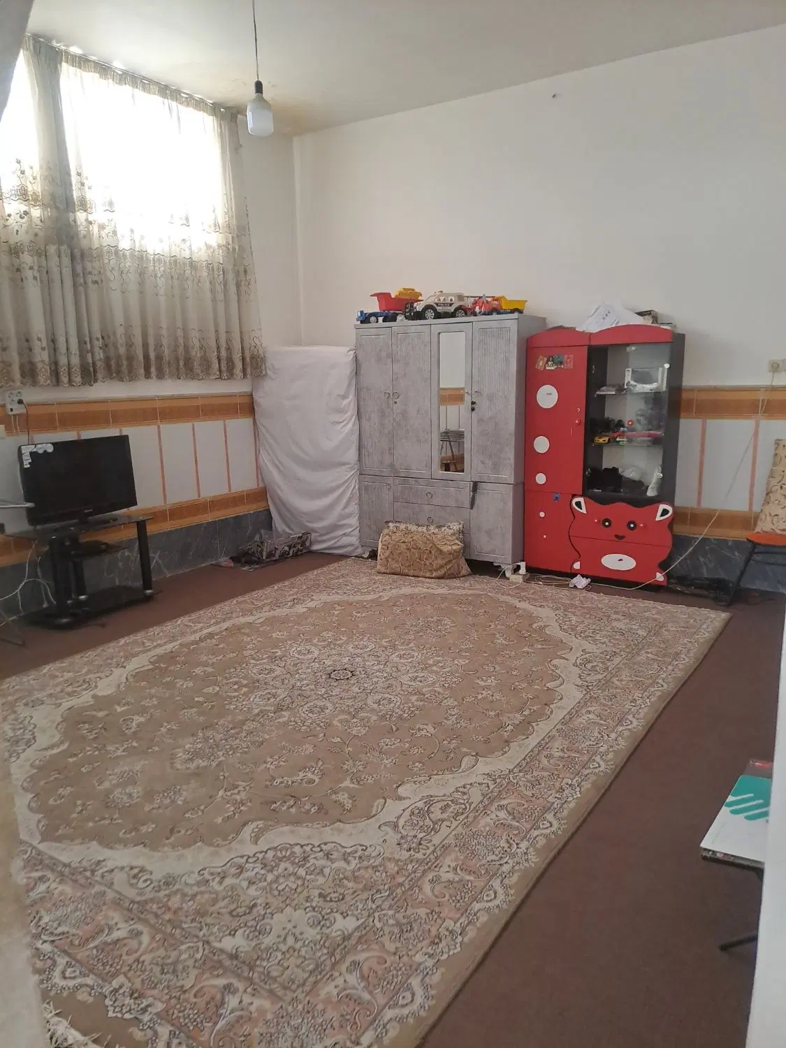 اجاره خانه ریز زمین دربست