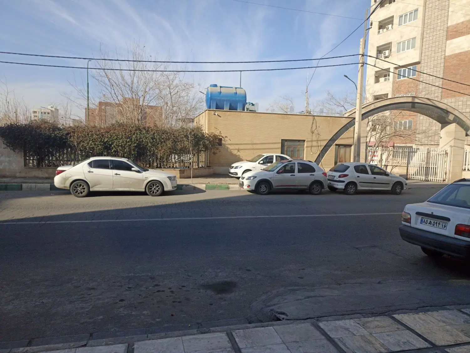 زمین ۵۵۰ متری با ۷ طبقه پیش نویس