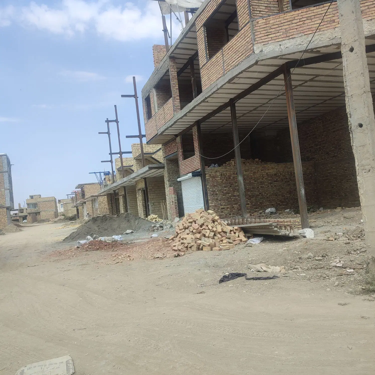 زمین دونبش دروزیراباد