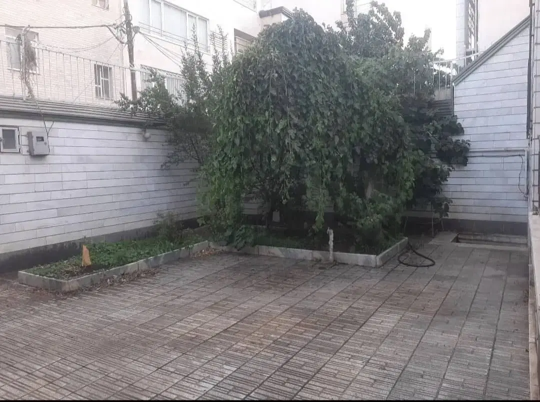 خانه ویلایی ۱_۵طبقه بردوم هنرستان