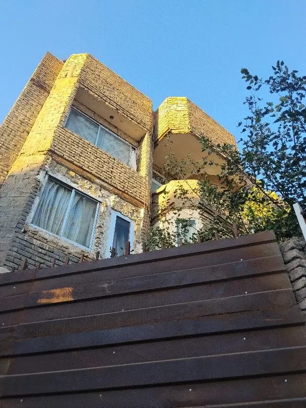 ملک دونبش دو ممر مرکز شهر