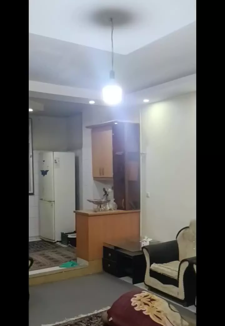 آپارتمان 50متری طبقه سوم اندیشه فاز یک 14غربی