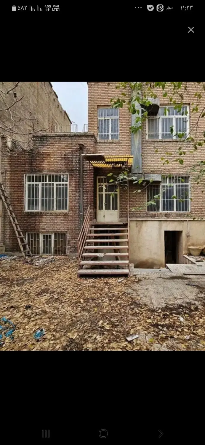 ۷۷متر کلنگی ویلایی ((بر بلوار بریانک غربی))