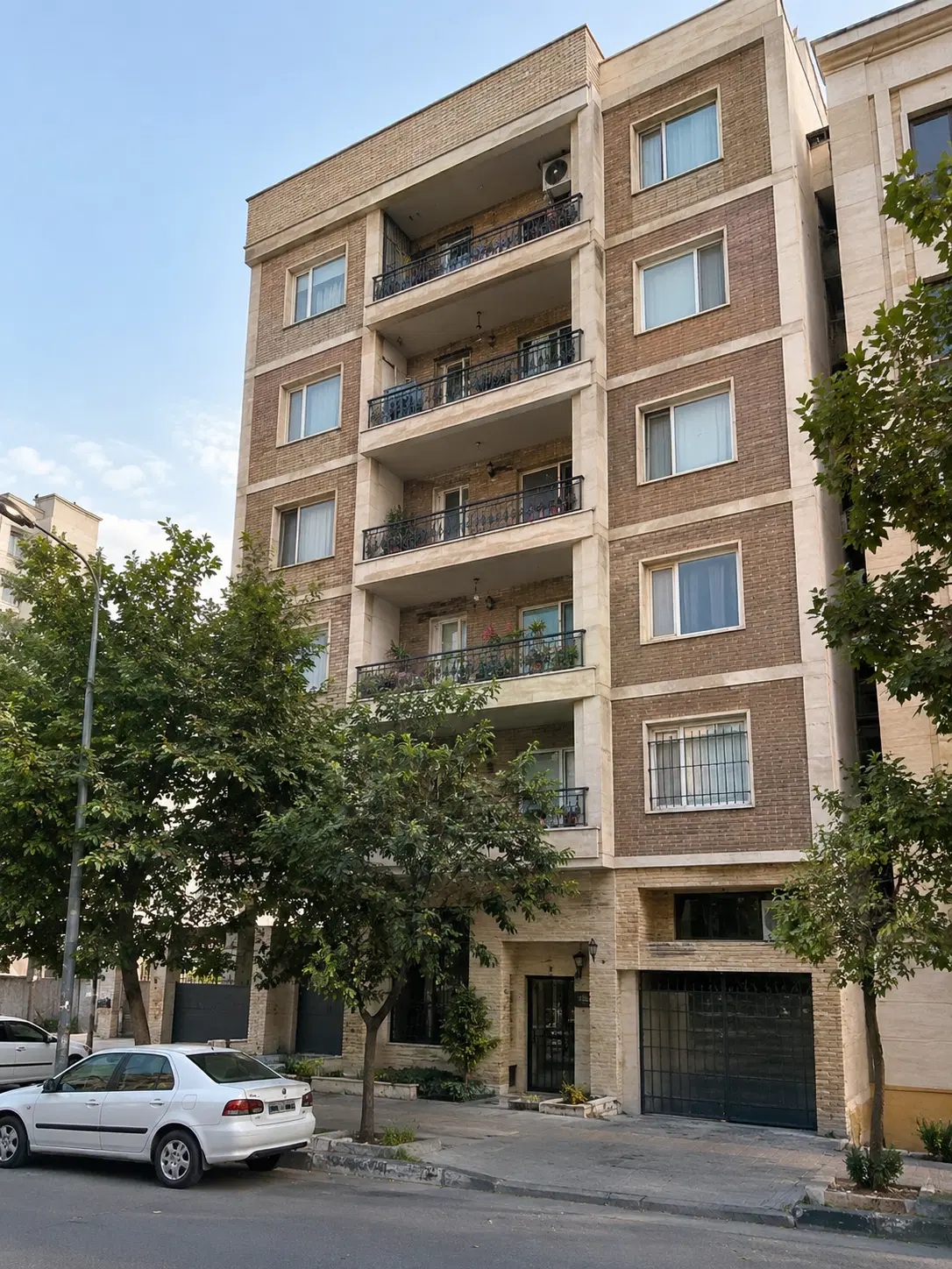 فروش اپارتمان ۲ دو خواب قدوسی غربی ۱۰۵ متری