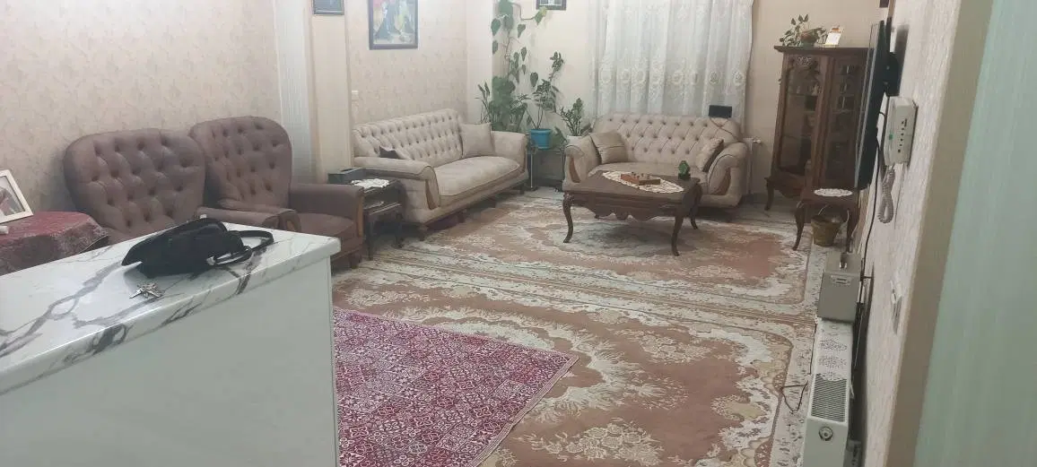 آپارتمان ۷۳ متر داخل شهرک