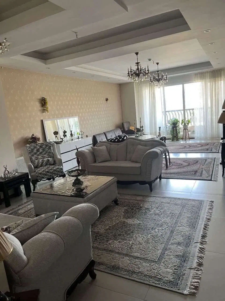۱۲۰متر اردلانها تک واحدی رو به آفتاب تخلیه