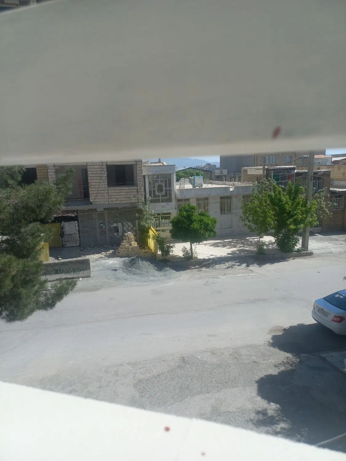 اجاره مغازه ۱۲ متری واقع در شهرک معلم