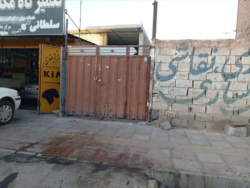 انبار وزمین خالی