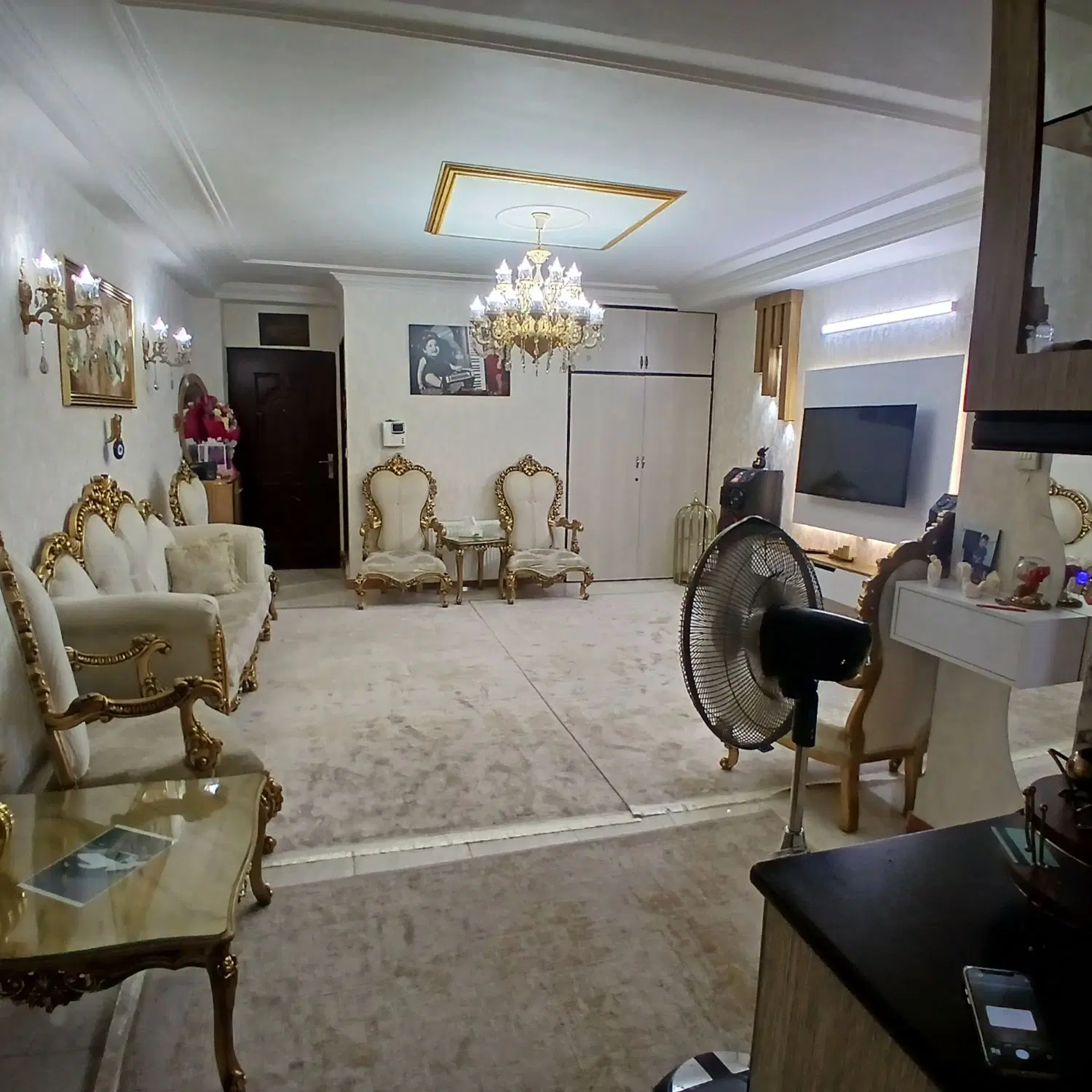 یک واحد اپارتمان ۶۵ متری فول امکانات