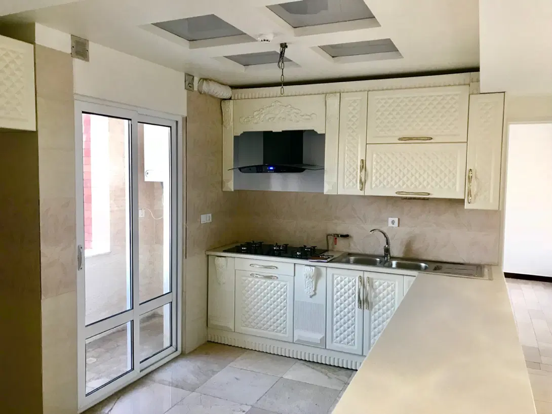 ۷۱متر ۲خواب_فول امکانات روبه آفتاب نما تراورتن