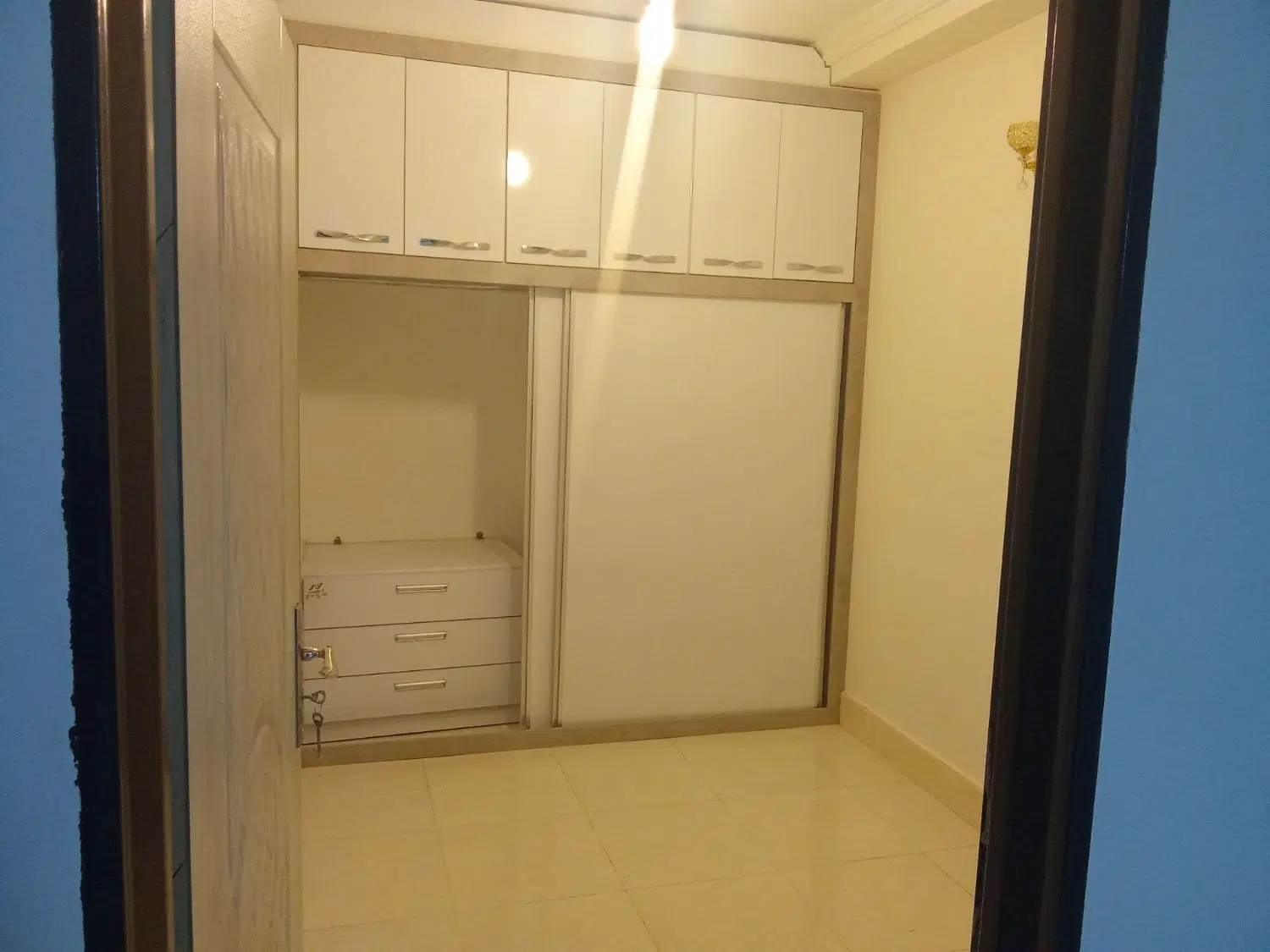 آپارتمان تک برگ سند