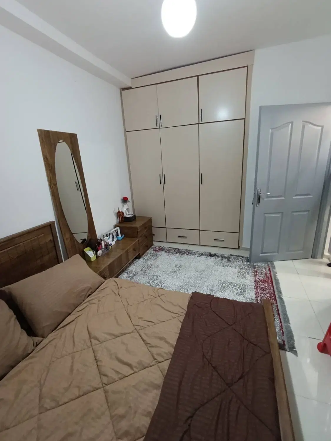 آپارتمان سه طبقه