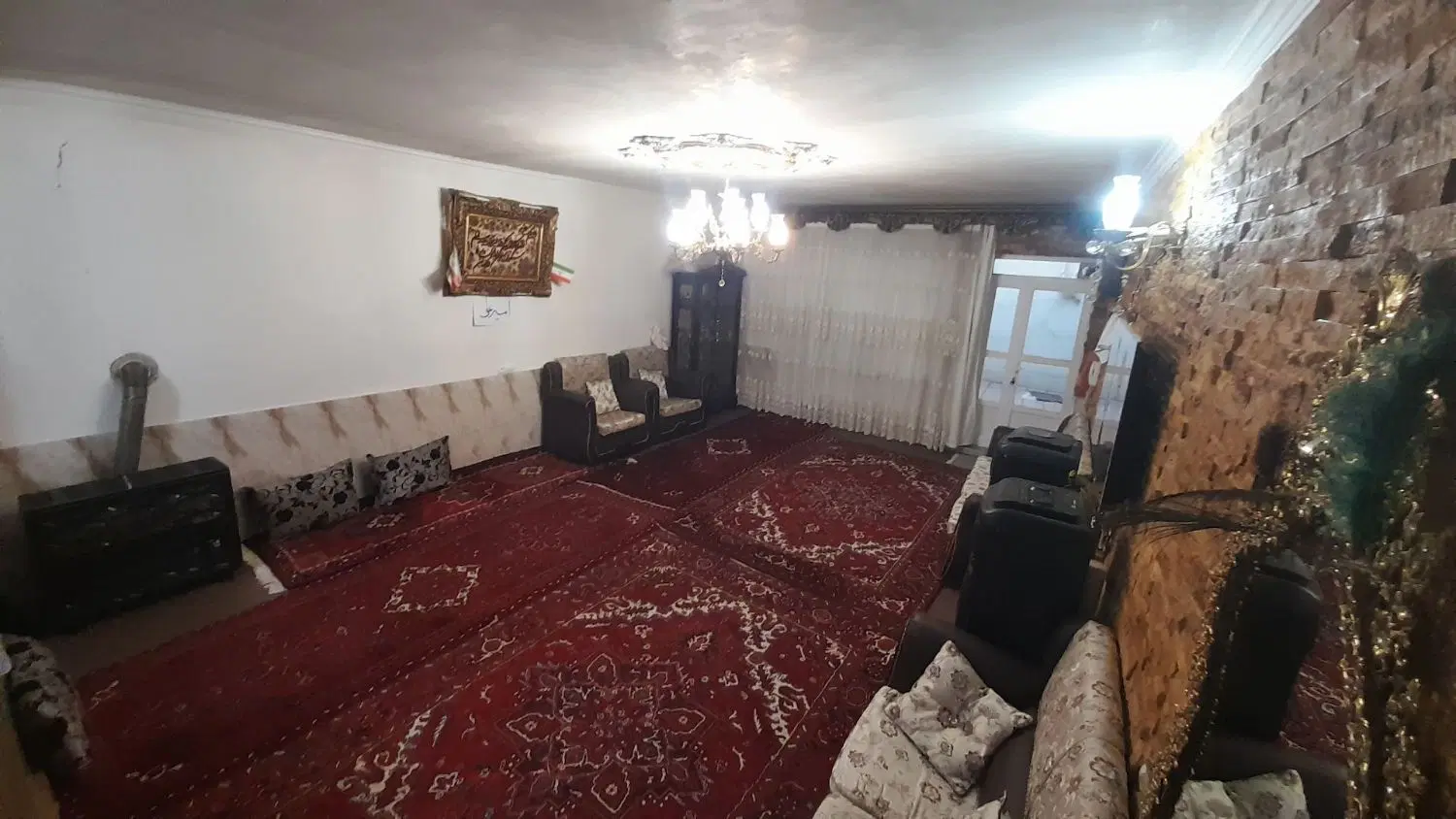 حیاط۹۰متری
