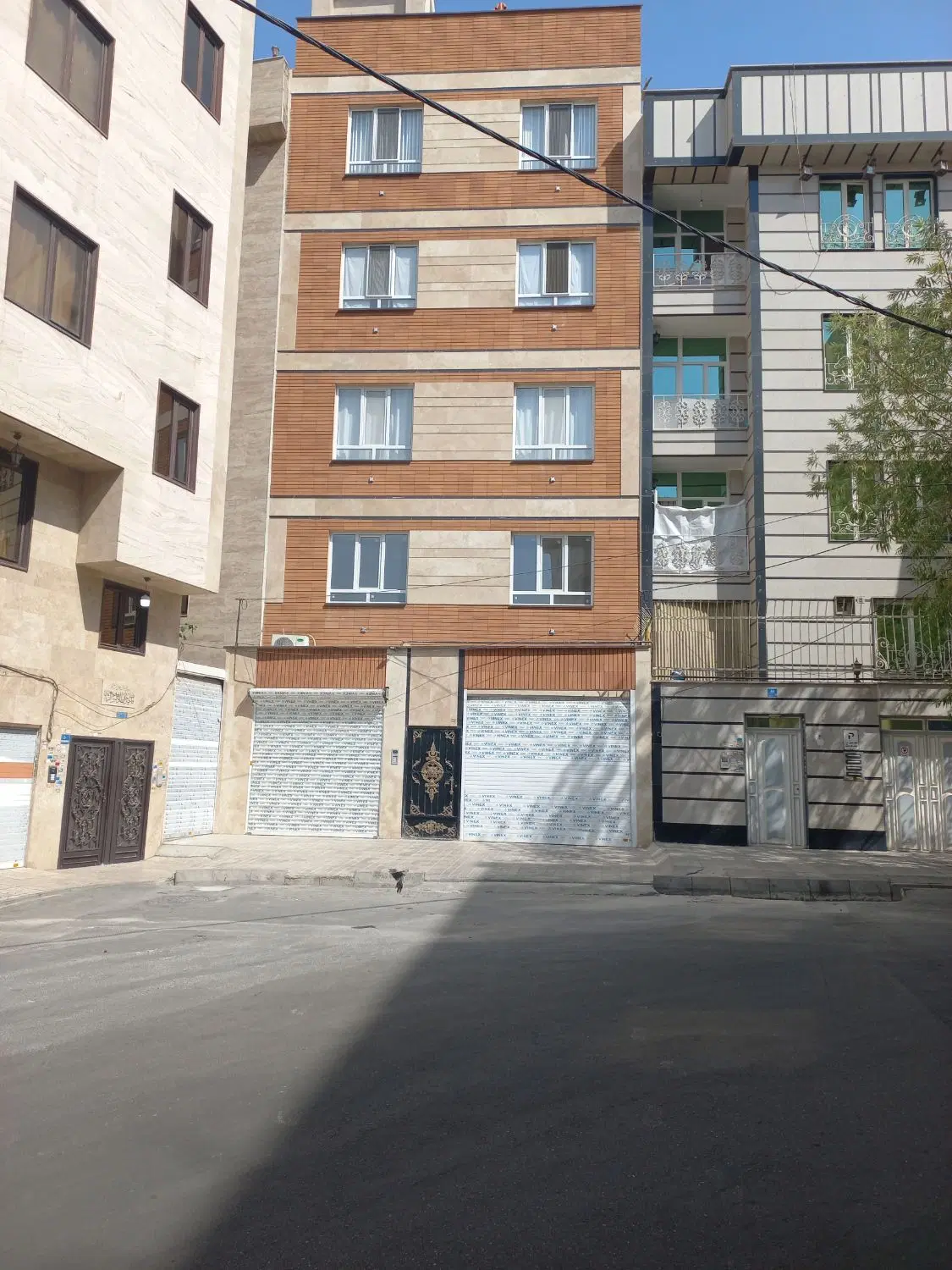ویلایی ۱۰۰ متری دربست
