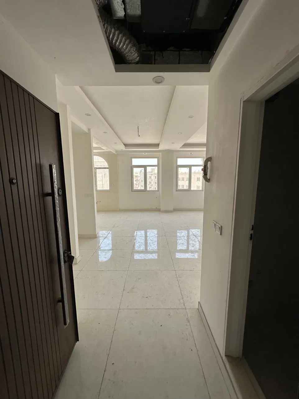 فروش اپارتمان۷۲متری دو خوابه بدون مشرف شمال فاز یک