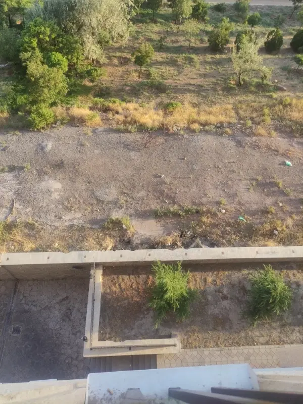 زمین کارگاهی مایان دارای مجوز حصار کشی