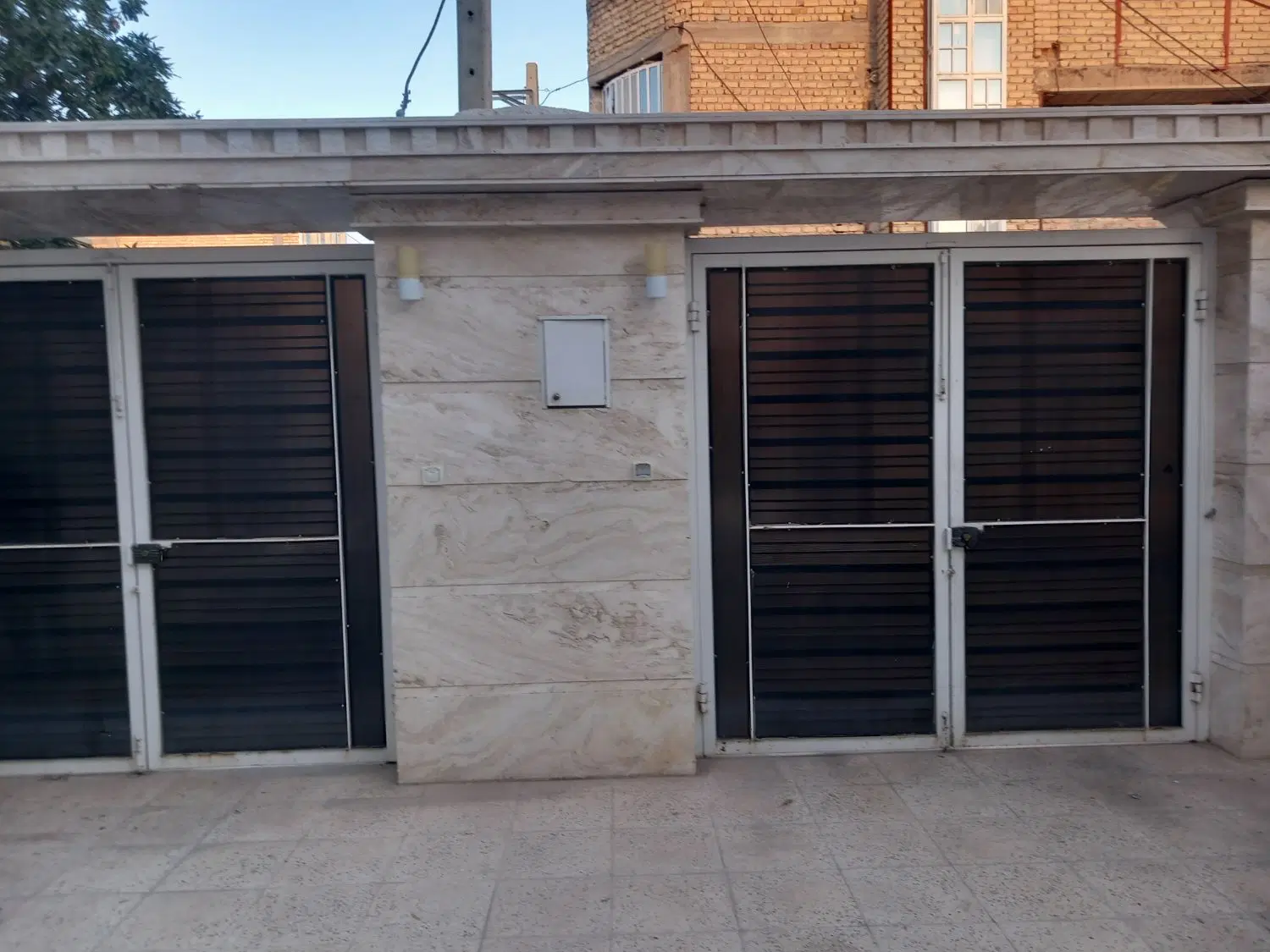 منزل تجاری مسکونی