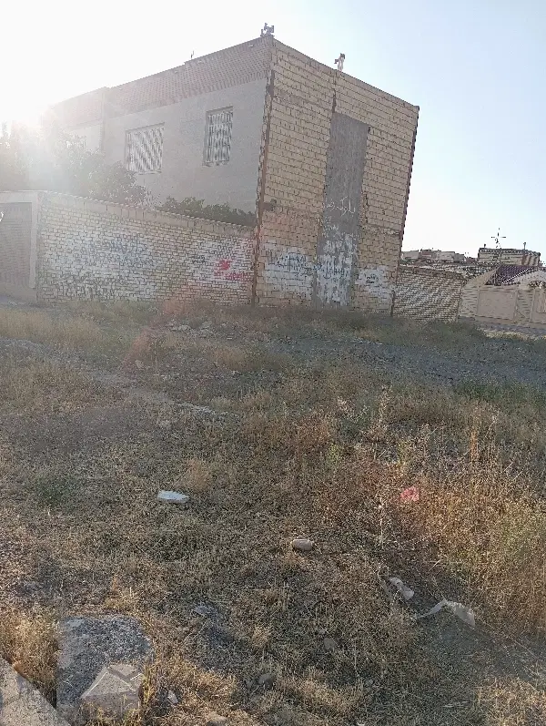 زمین 200متری حاشیه بلوار پیروزی