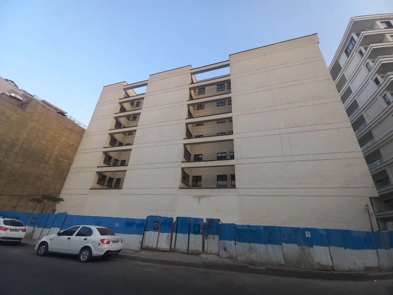 ۱۰۸ متر آپارتمان_شهرک هما نوساز_متری۳۴۳ میلیون