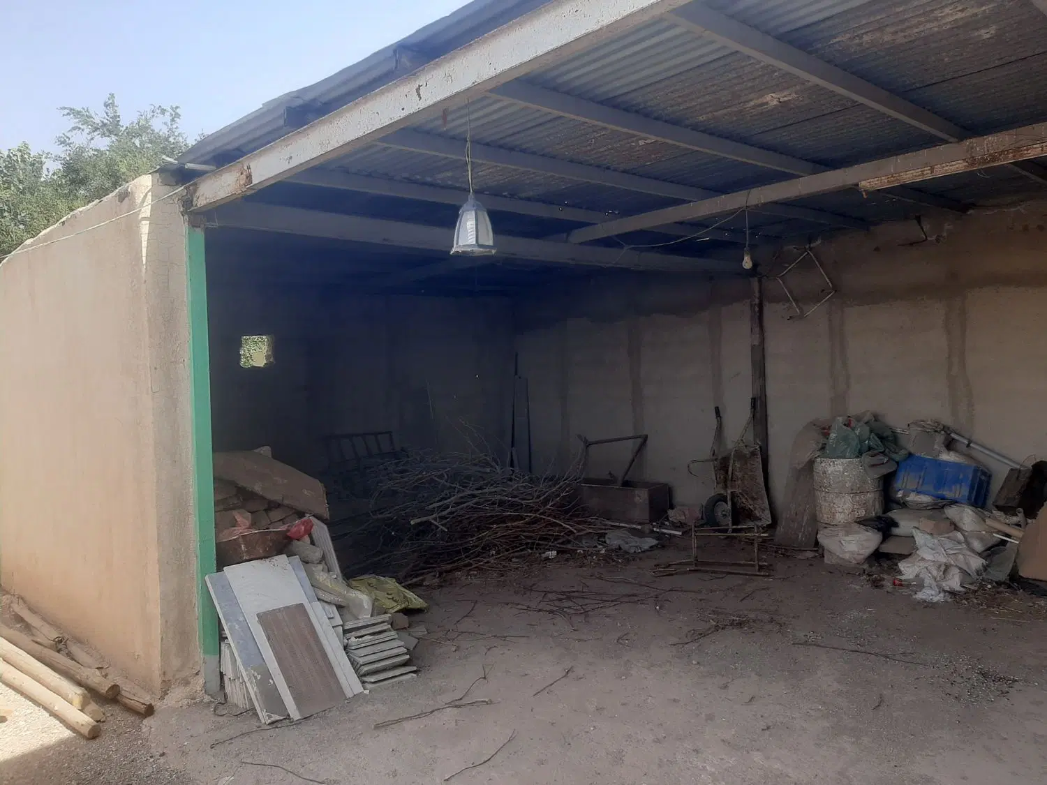 باغچه ۳۳۰متری نقلی