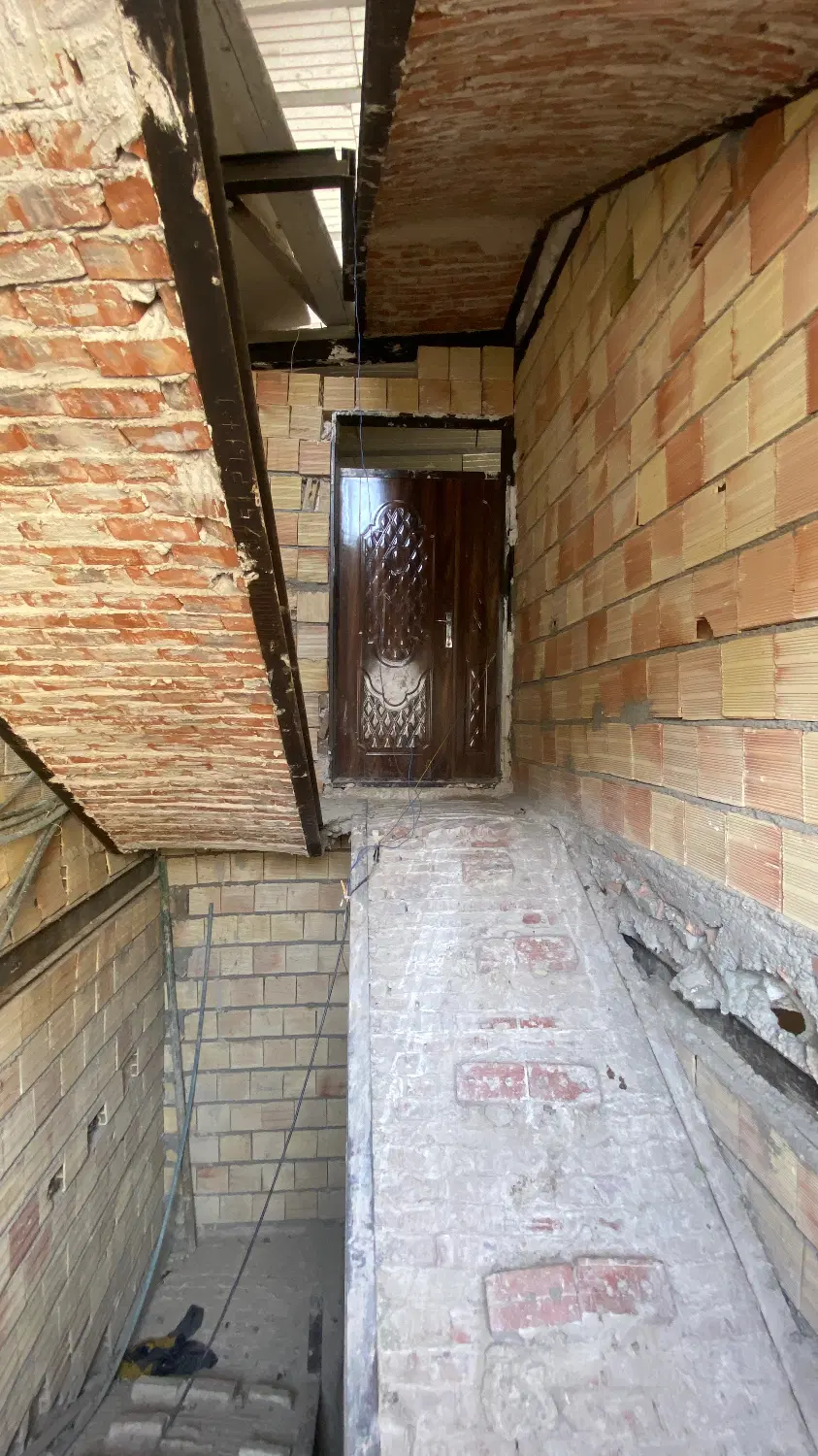 ساختمان در رواسان