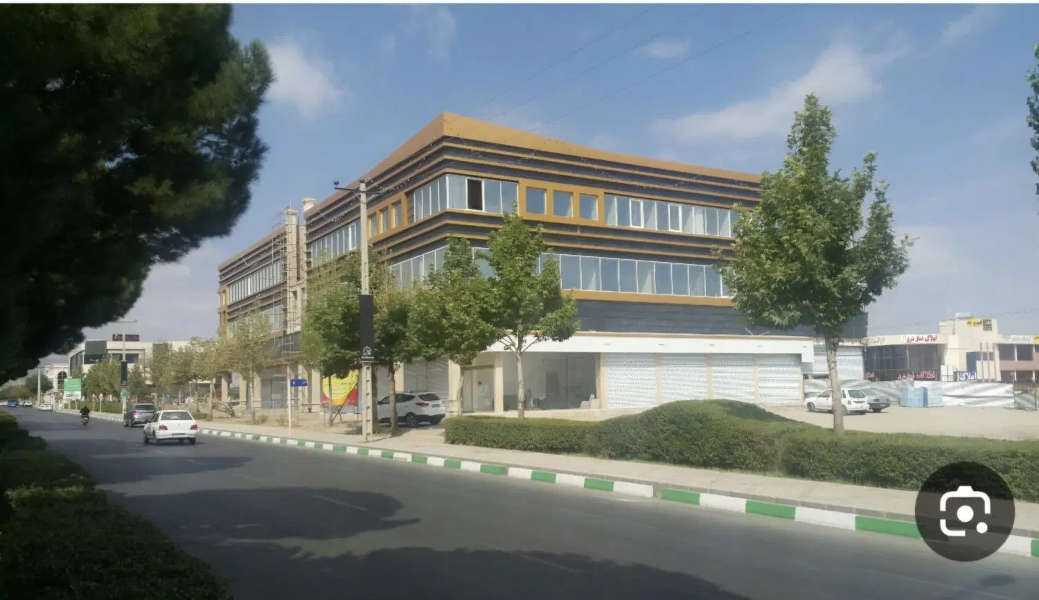 تجاری ۳۰ متر اوپال حاشیه استقلال۷