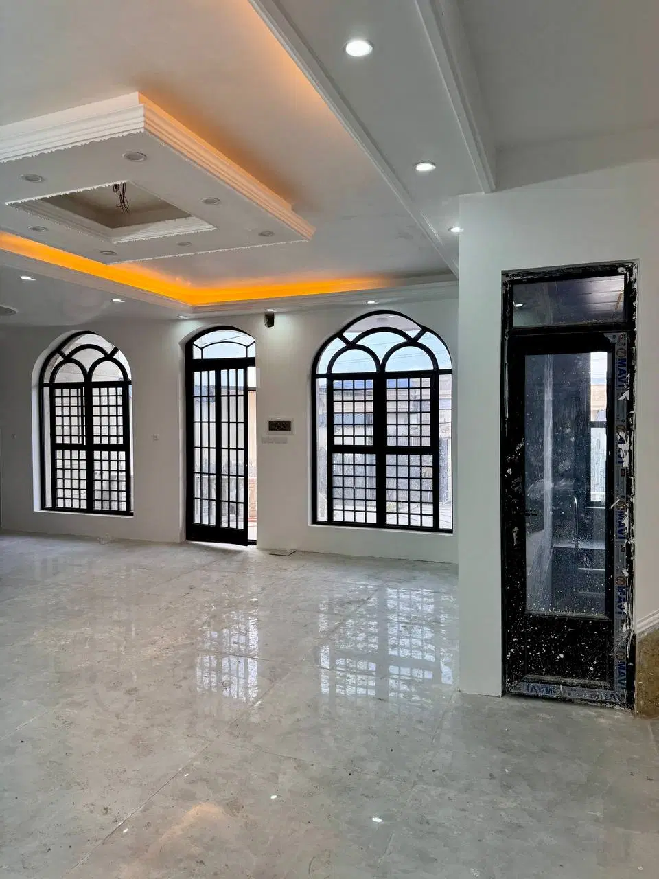 آپارتمان ۸۲مترمربع * طبقه ی همکف *شهرستان کهک