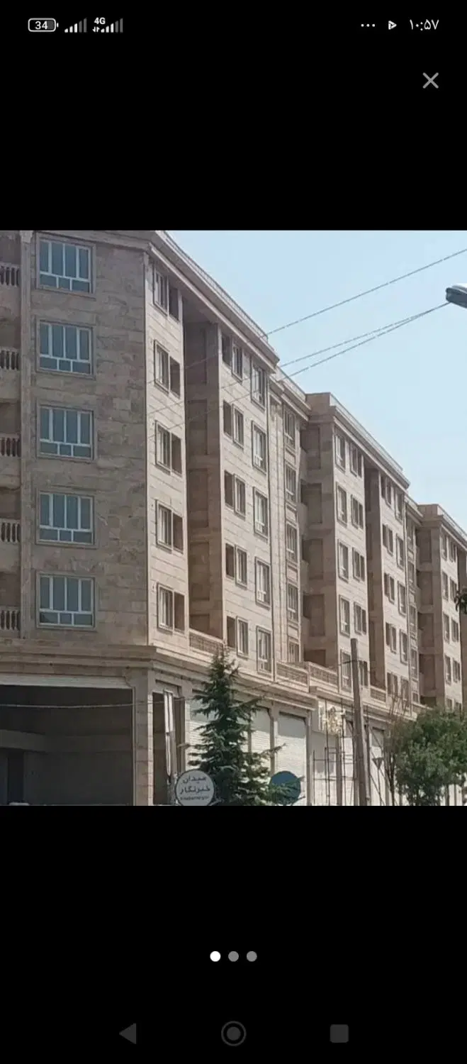 آپارتمان بنیاد مسکن انقلاب اسلامی در خیابان دانش د