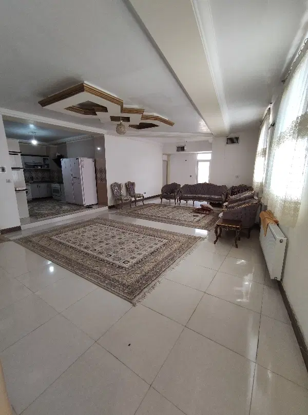آپارتمان سه خوابه شقایق کوی طلاب