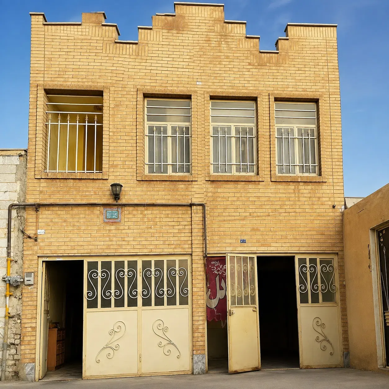 خانه دو طبقه