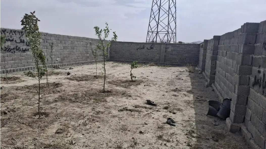زمین چهاردیواری باغچه ای بهترین موقعیت شهریار
