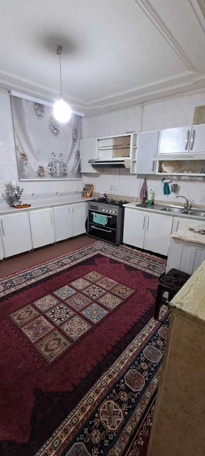 همکف درب مجزا پارکینگ دار راهن خ احمدی پور