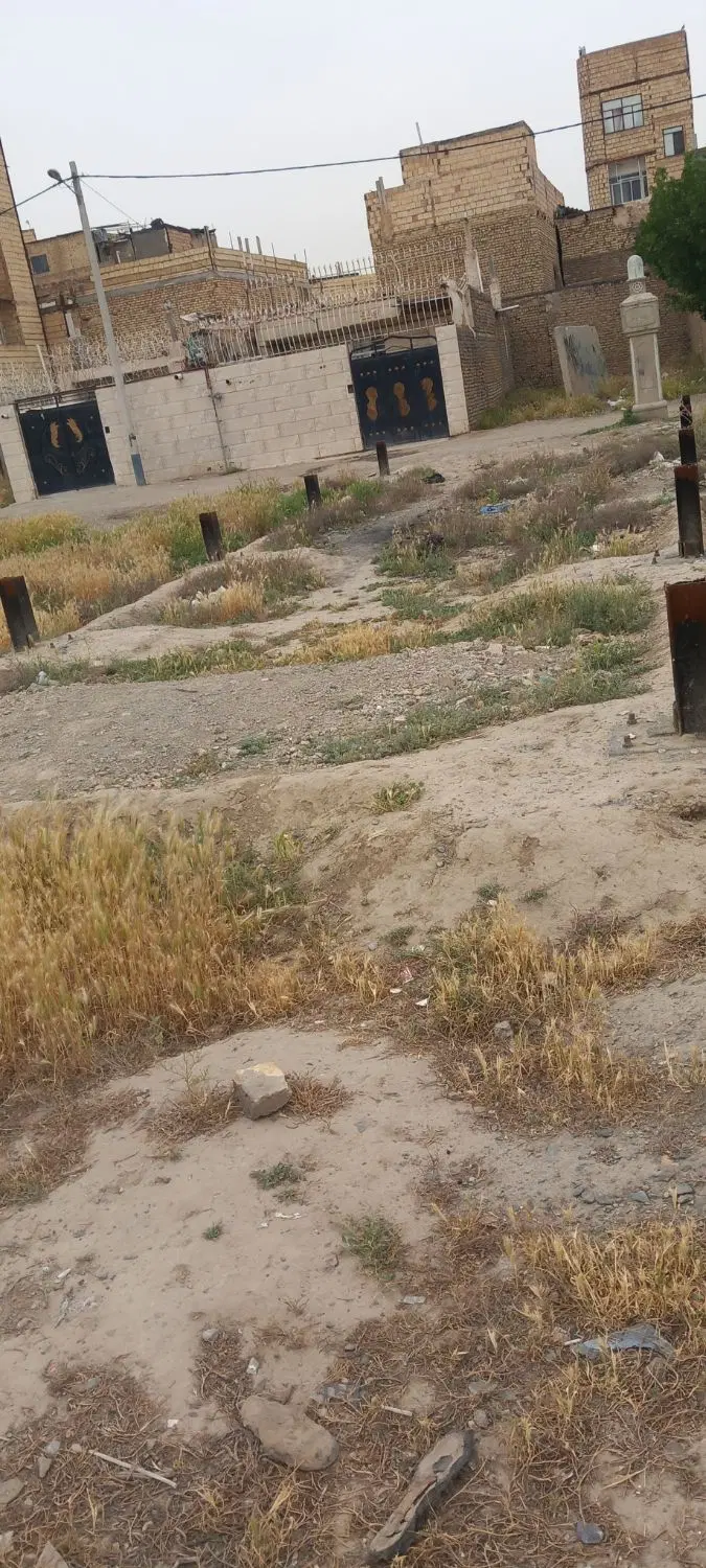 زمین فروشی